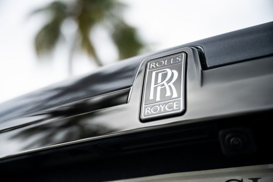 2022-rolls-royce-ghost-black-badge-10-1638754171