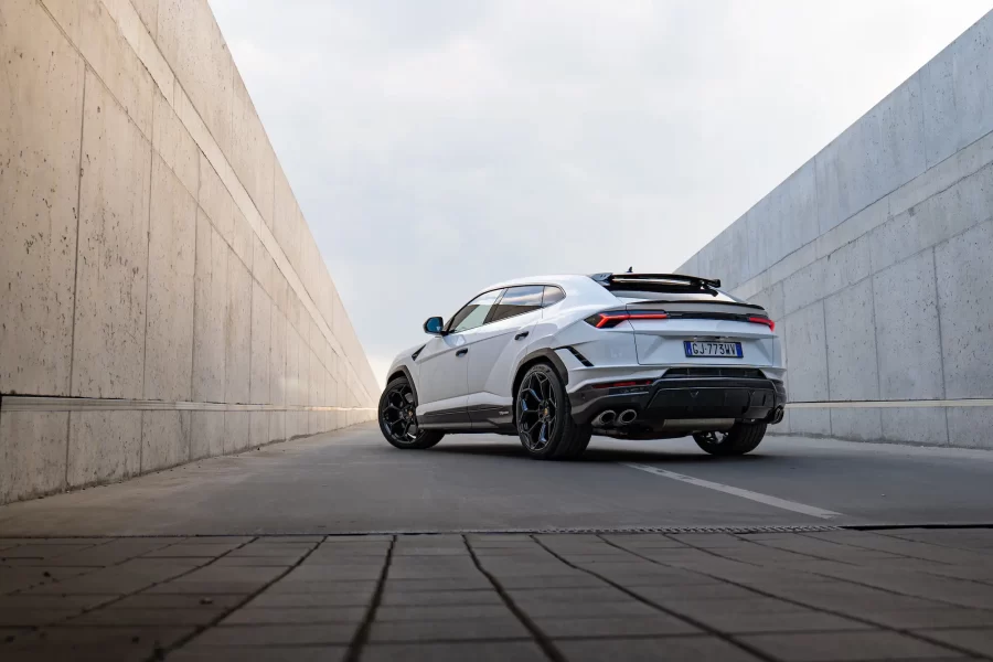 Lamborghini-Urus-2