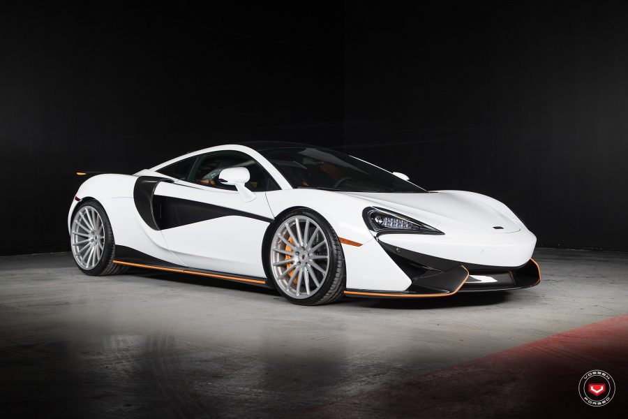 McLaren-570S-1